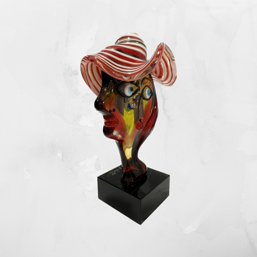 Sculpture - Picasso - Heads - Heads with red hats - 02